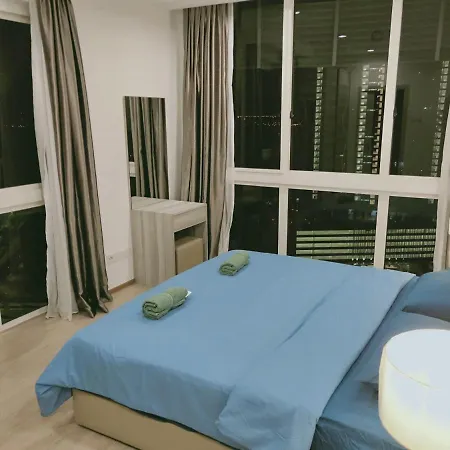 5 Guests With Netflix & Disney Plus @ Puteri Harbour Nusajaya  Exterior photo