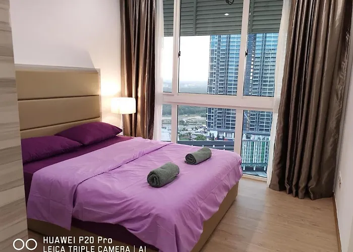 5 Guests With Netflix & Disney Plus @ Puteri Harbour
